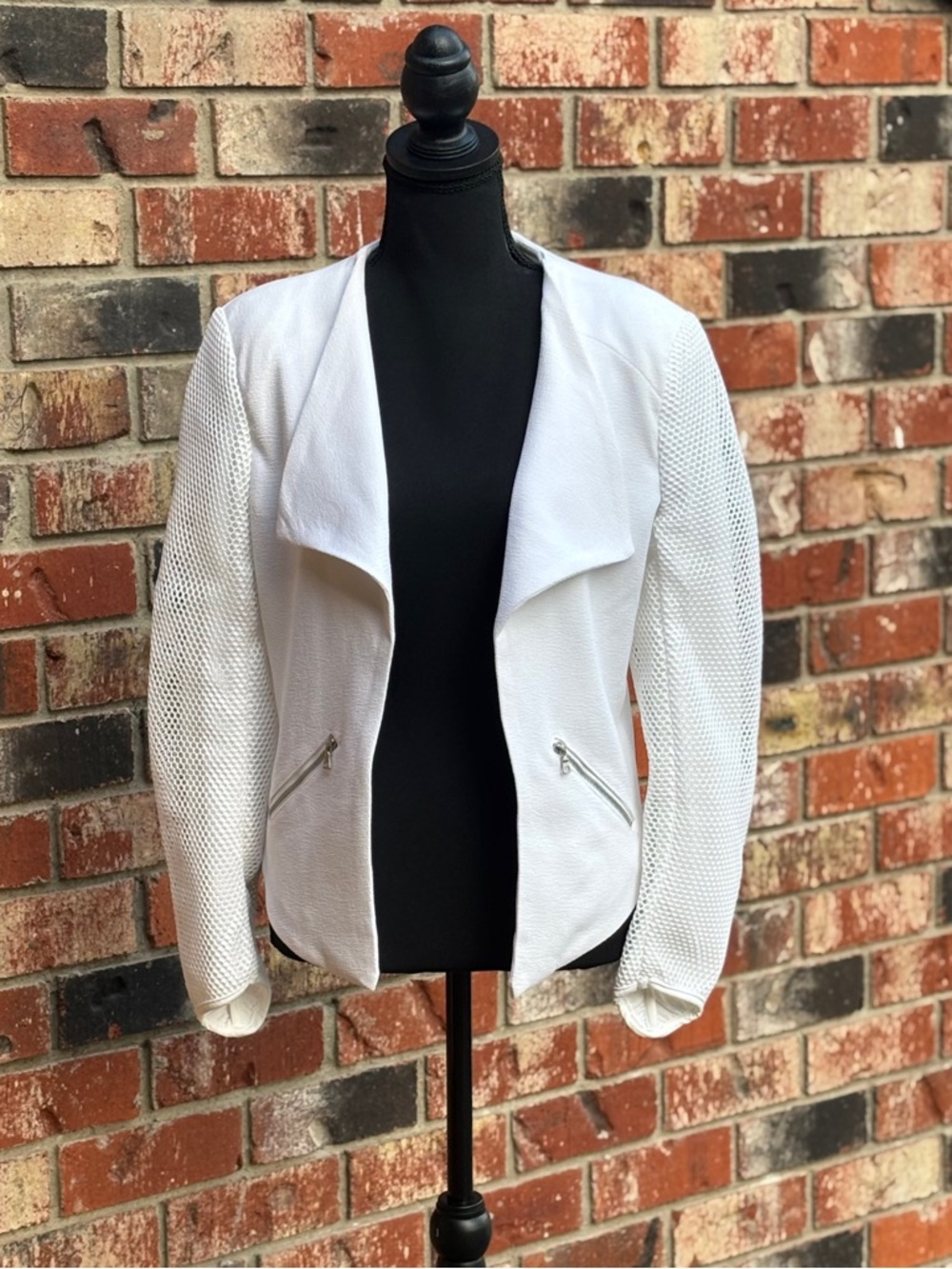G.I.L.I. White Open Front Knit Jacket - Women